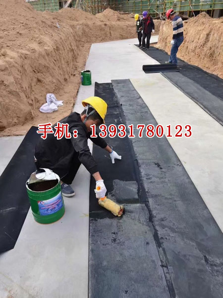 三元乙丙防水卷材施工現(xiàn)場